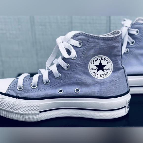 Light Purple and White high-top sneakers - Picture 2 of 7